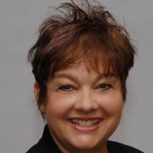 Meet your Posher, Renee